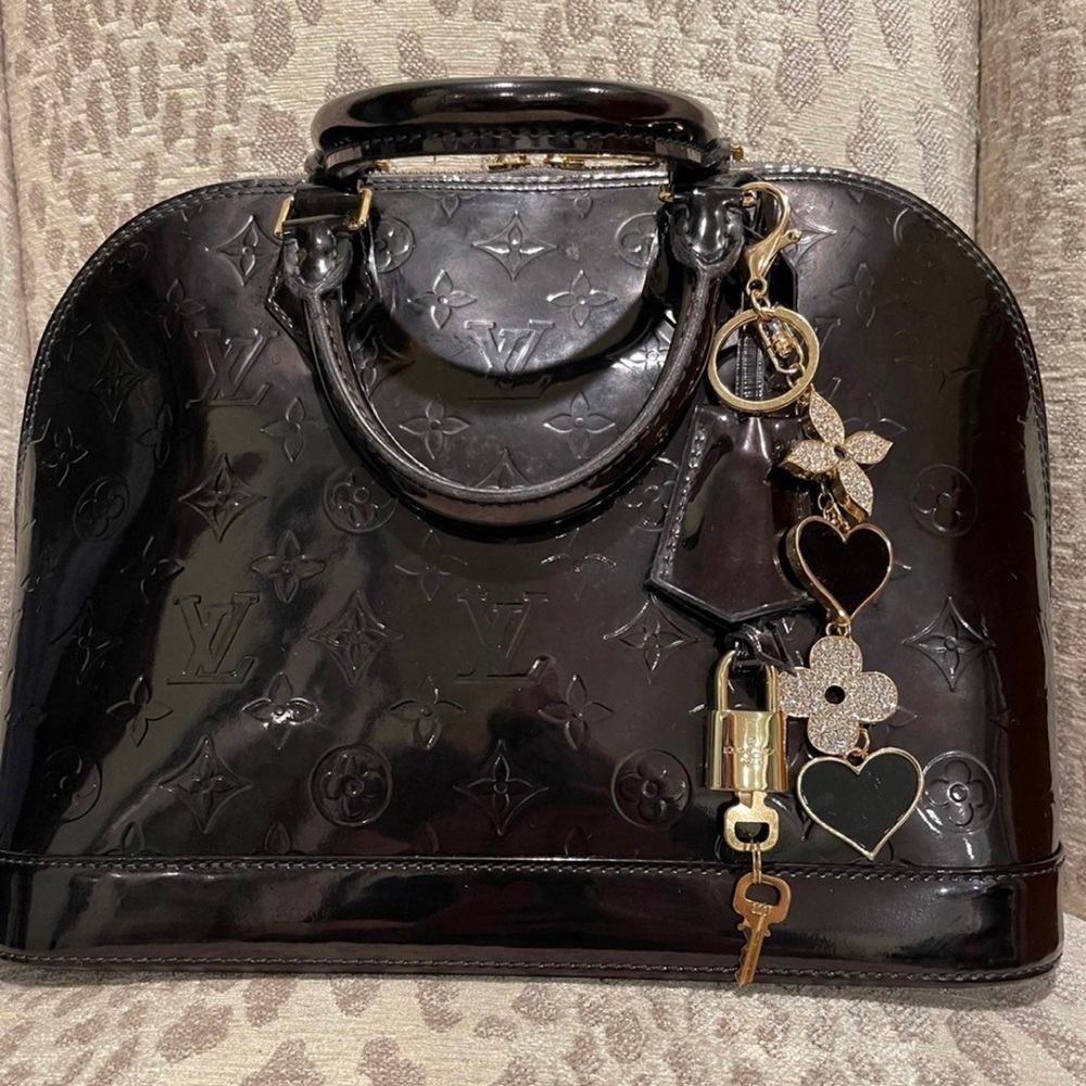 Louis Vuitton Alma PM Vernis
